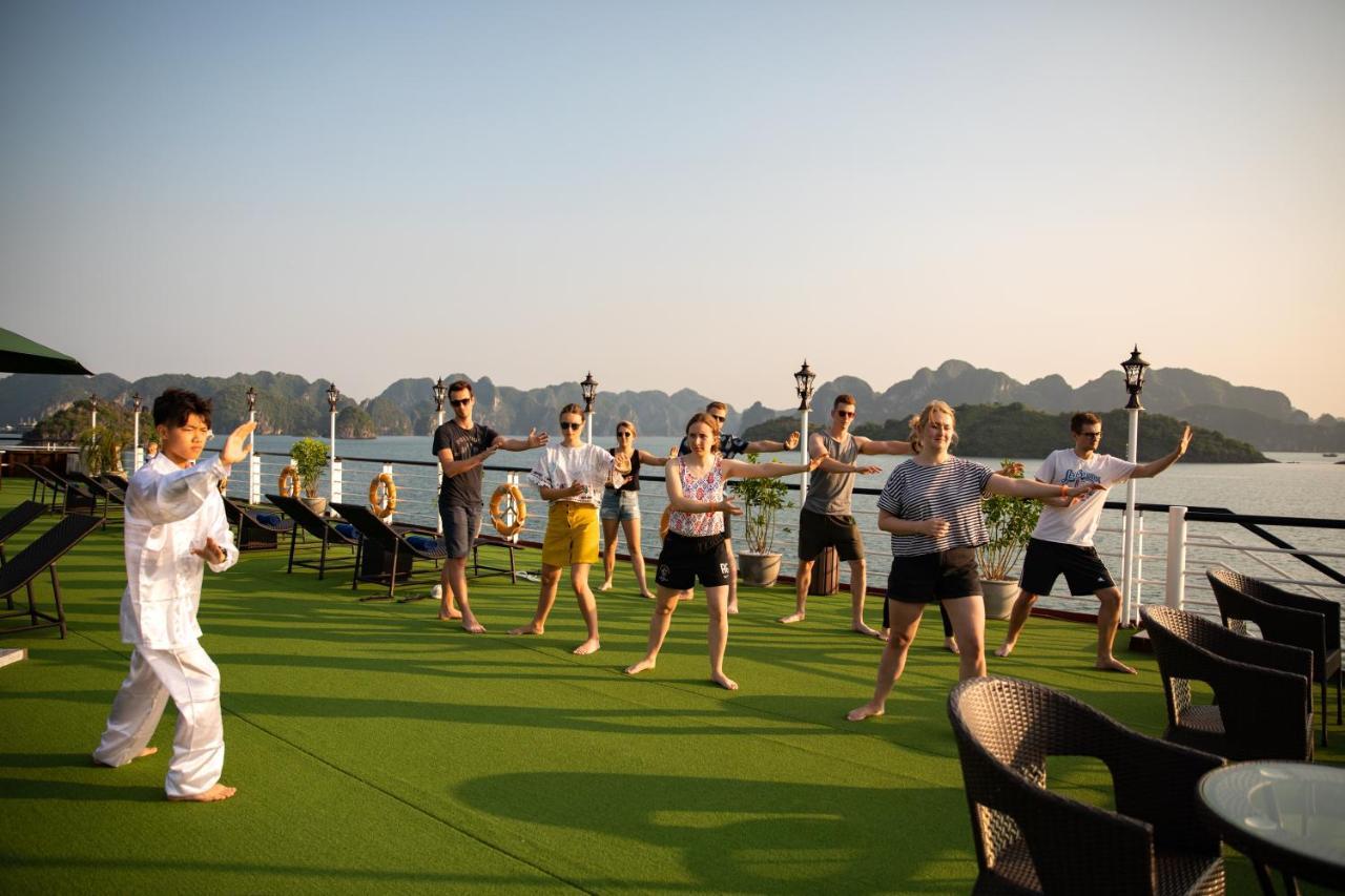 Dora Cruise By Hag Hotel Ha Long Bagian luar foto