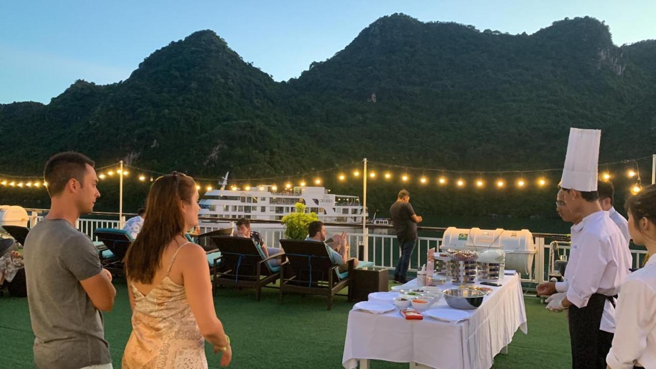 Dora Cruise By Hag Hotel Ha Long Bagian luar foto