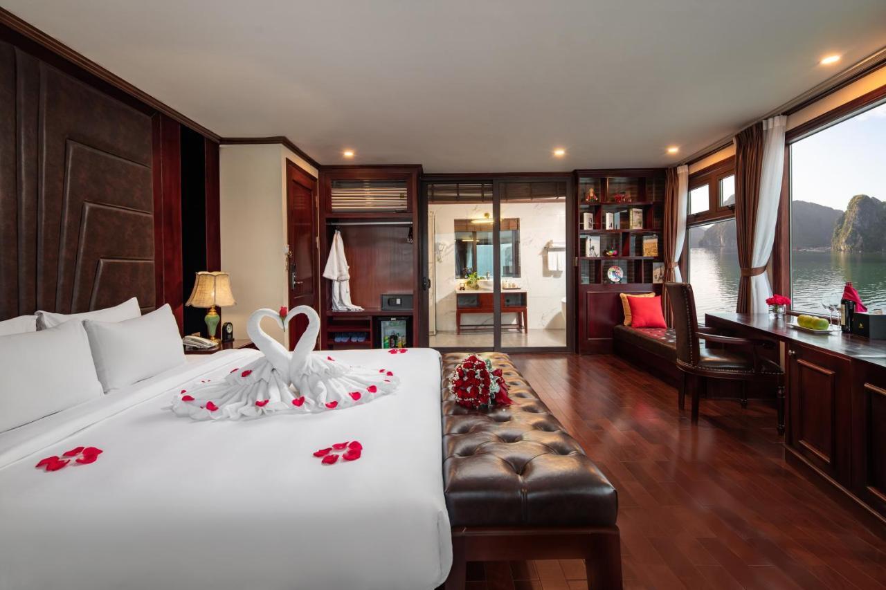 Dora Cruise By Hag Hotel Ha Long Bagian luar foto